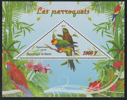 Benin 2015 Parrots perf deluxe sheet containing one triangular value unmounted mint