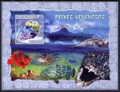 Mozambique 2007 Poisonous Fish perf souvenir sheet unmounted mint Yv 172