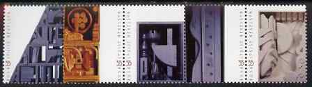 United States 2000 Birth Centenary of Louise Nevelson (Sculptress) se-tenant strip of 5 unmounted mint, SG 3753a