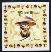 Guinea - Bissau 2001 Bees #3 individual imperf deluxe sheet unmounted mint. Note this item is privately produced and is offered purely on its thematic appeal